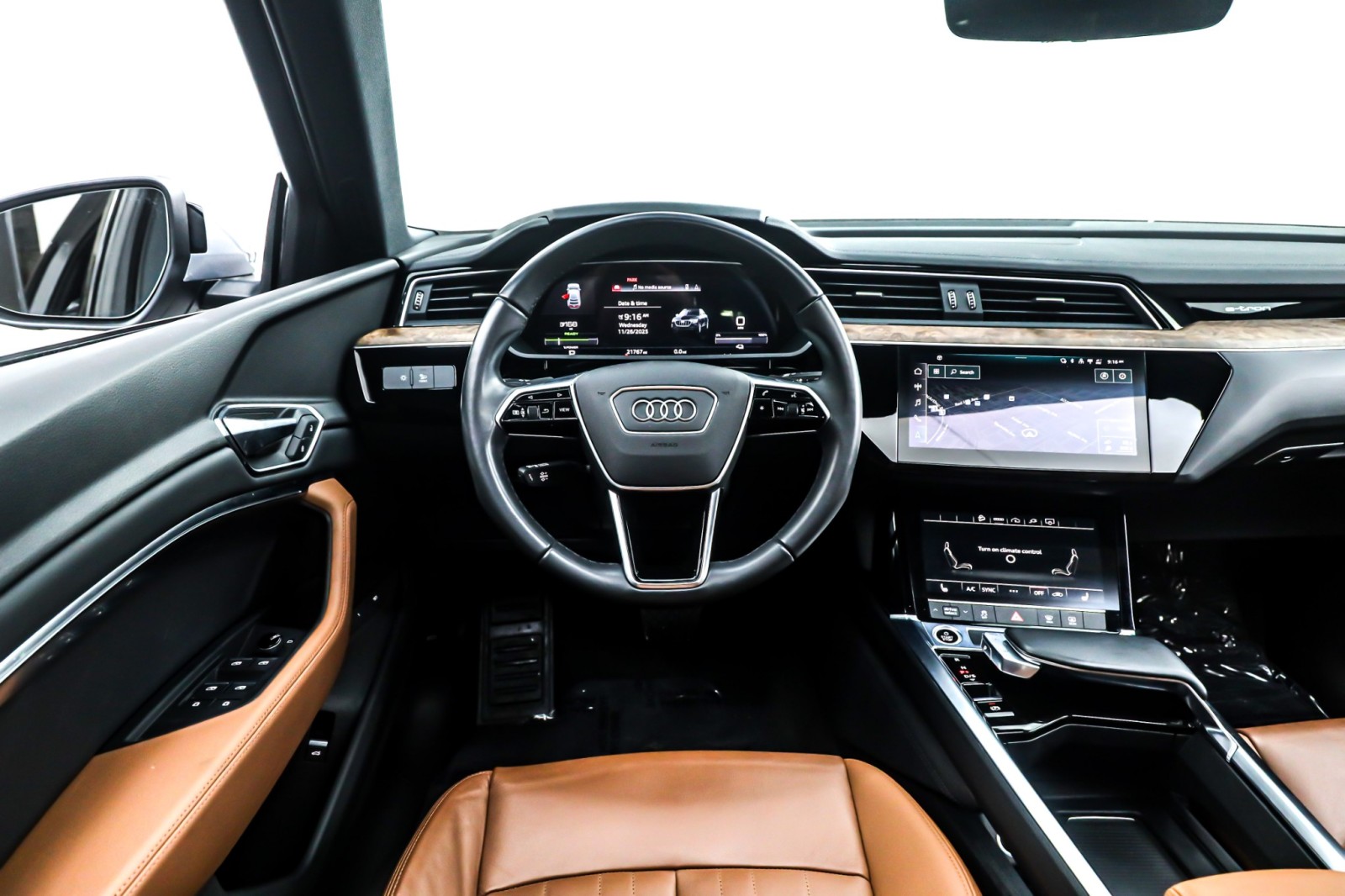 2022 Audi e-tron Sportback S line Premium photo 3