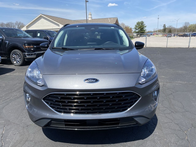 2022 Ford Escape SEL photo 10