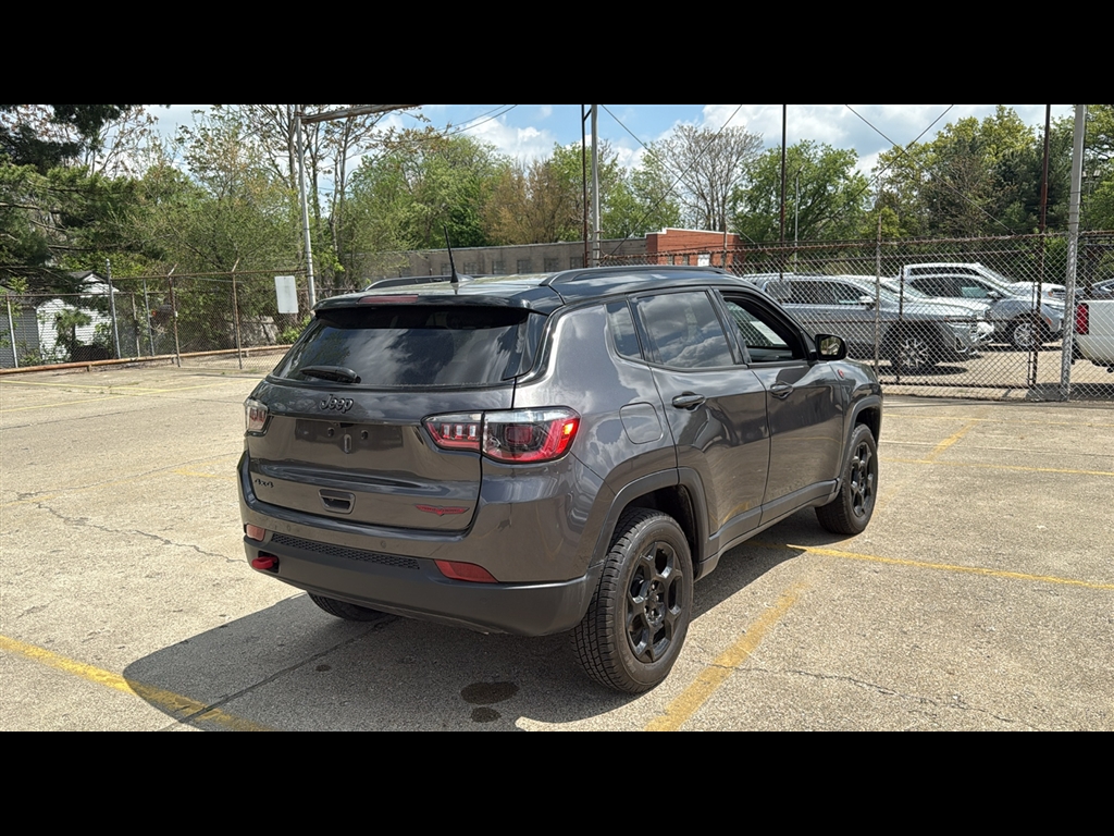 2023 Jeep Compass Trailhawk photo 4