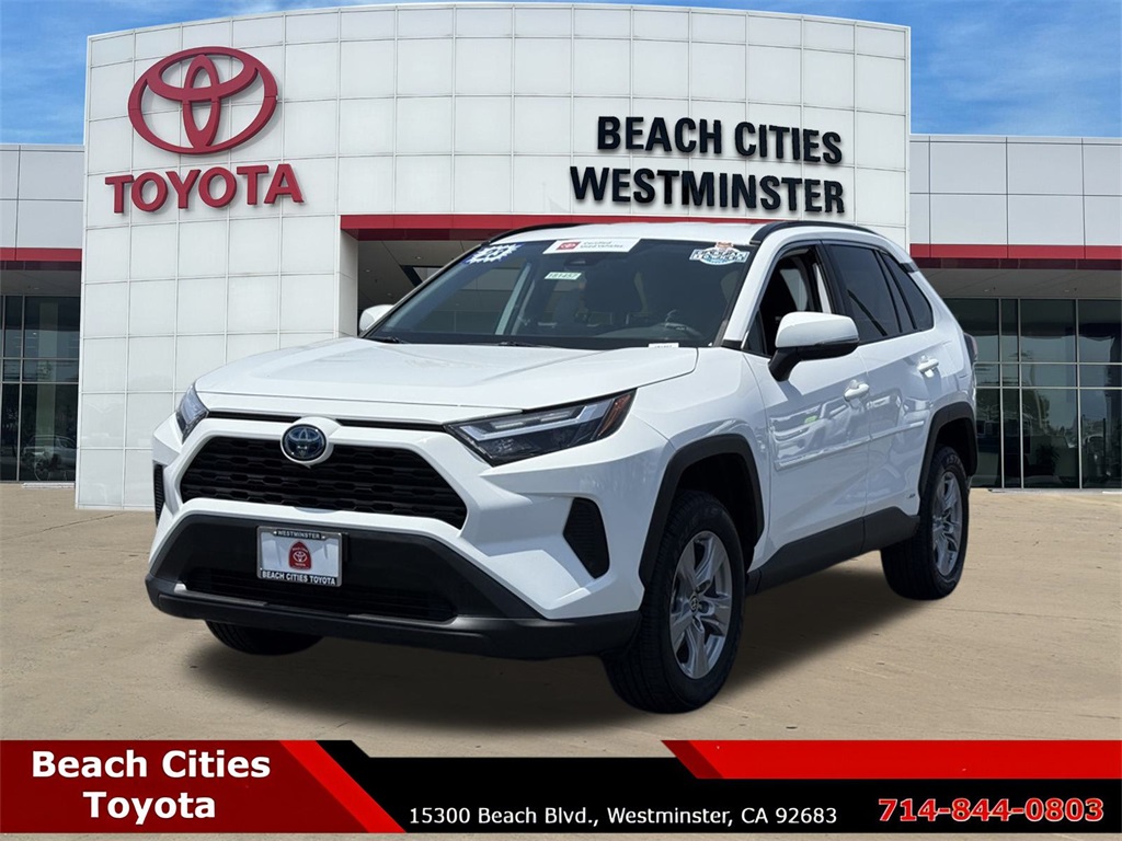 2023 Toyota RAV4 Hybrid LE photo 4