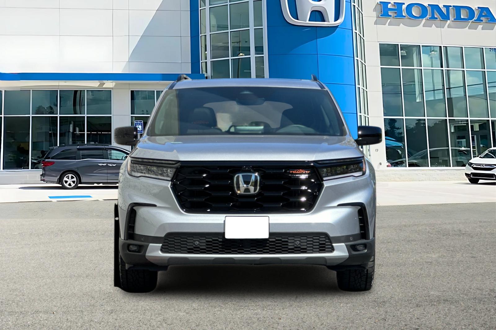 2025 Honda Pilot TrailSport photo 7