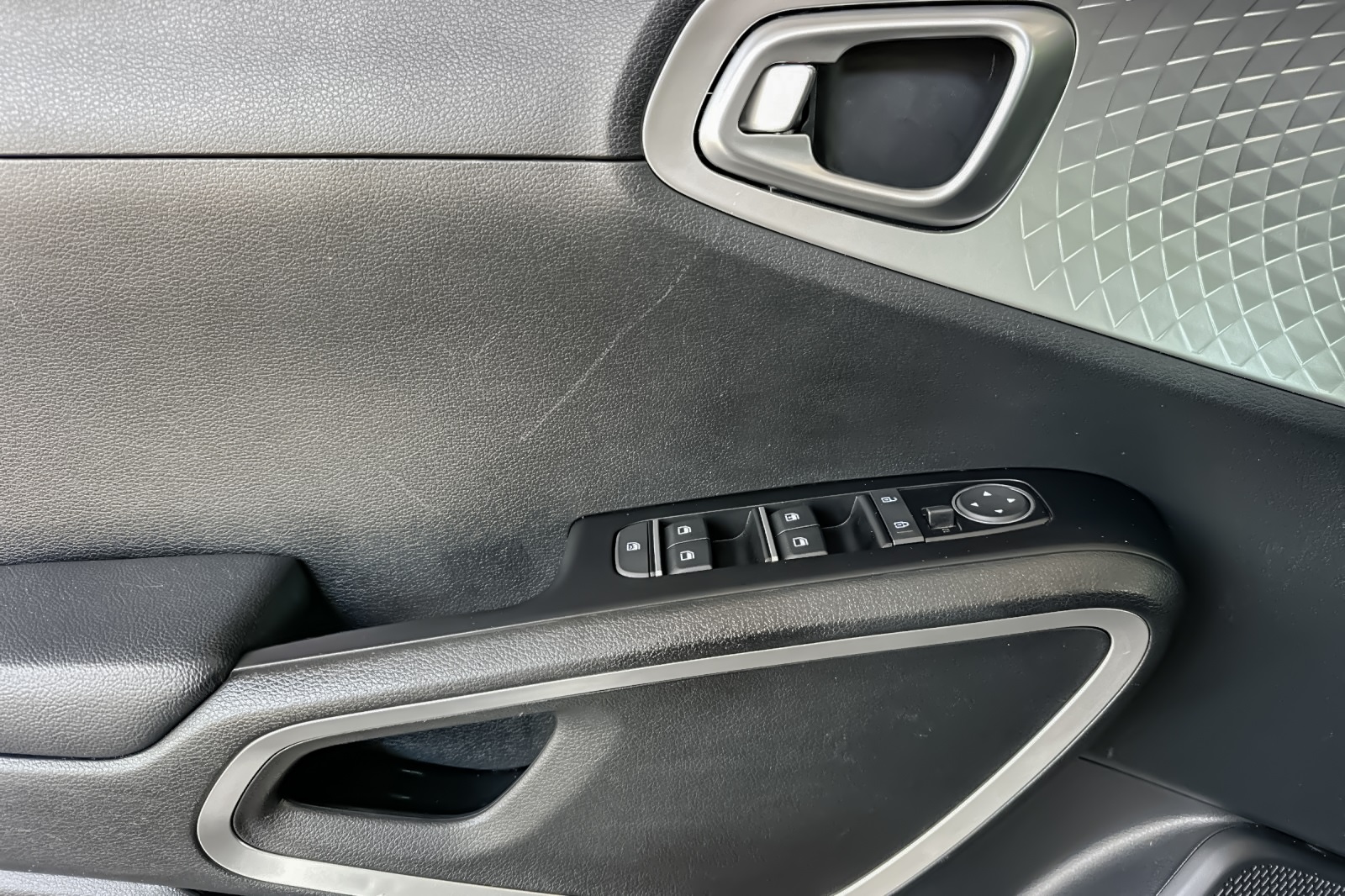 2023 Kia Soul LX photo 10
