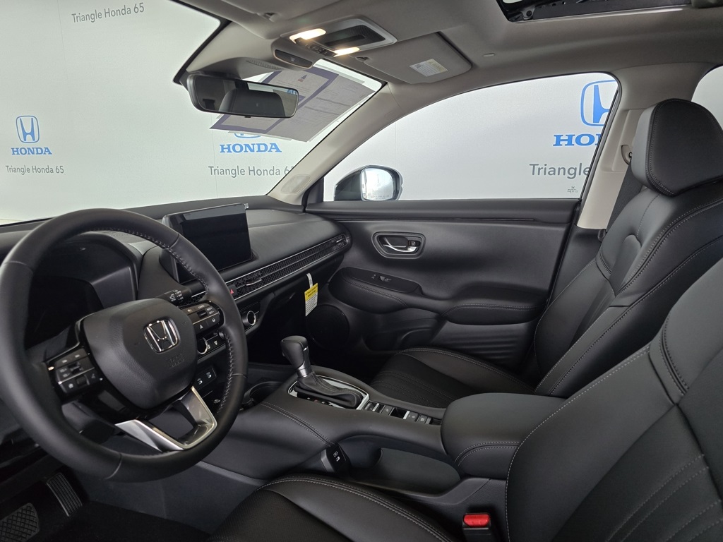 2026 Honda HR-V EX-L photo 13
