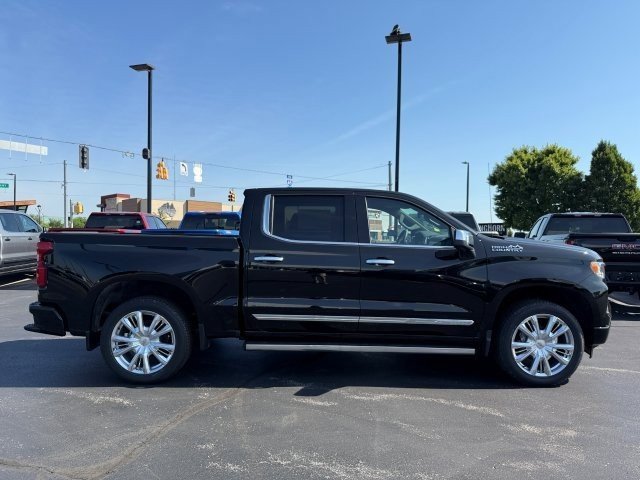 2025 Chevrolet Silverado 1500 High Country photo 7