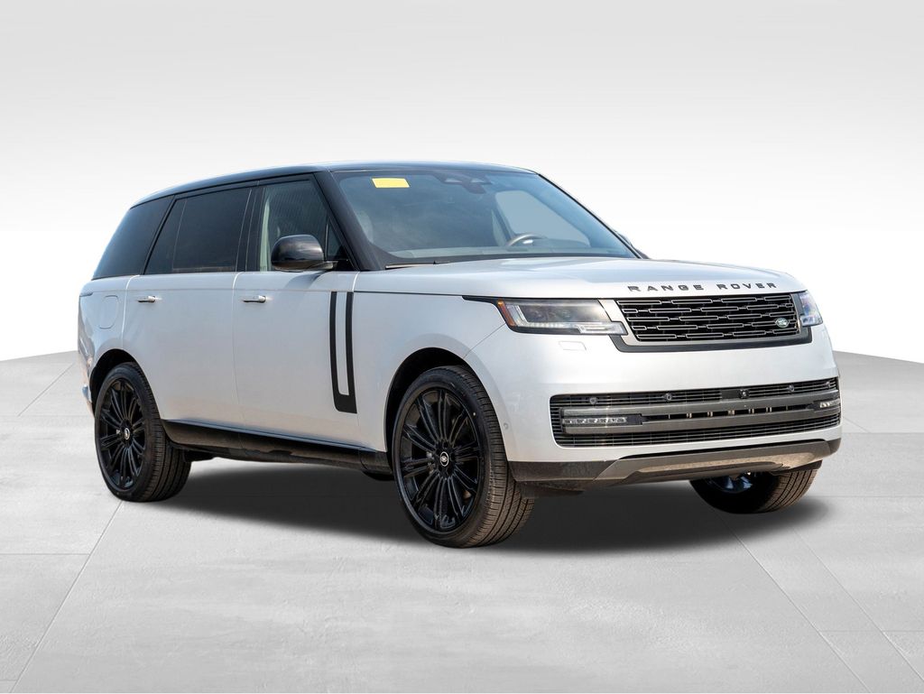 2025 Land Rover Range Rover SE photo 3