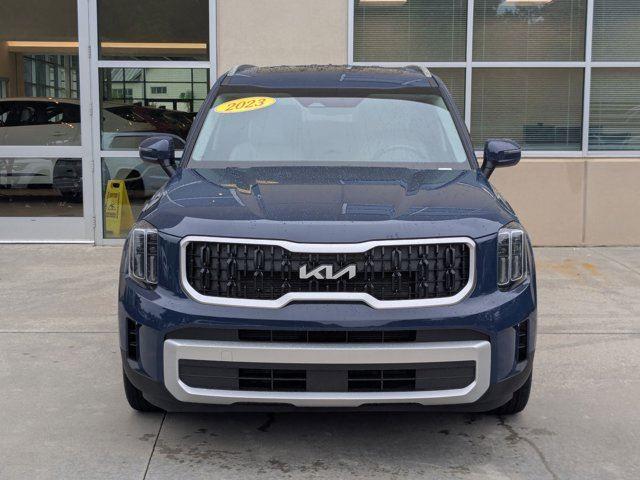 2023 Kia Telluride EX photo 2