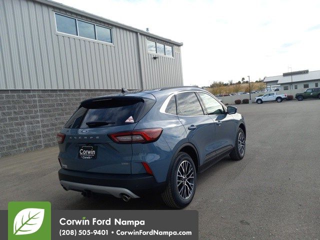 2025 Ford Escape Base photo 3