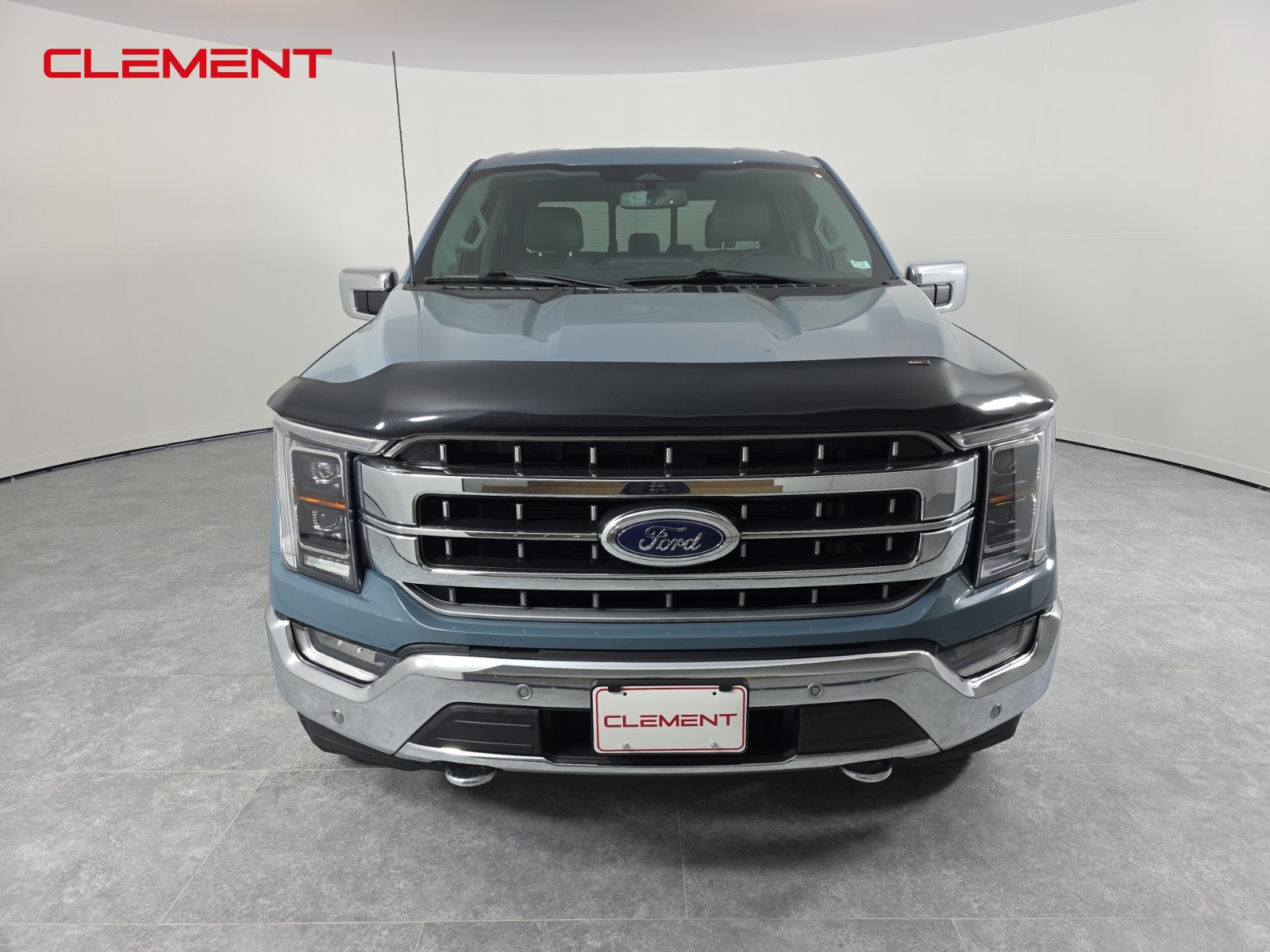 2023 Ford F-150 Lariat photo 2