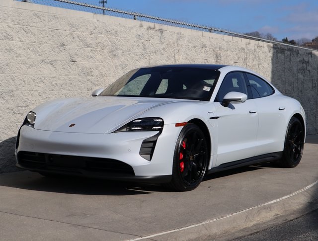 2024 Porsche Taycan GTS