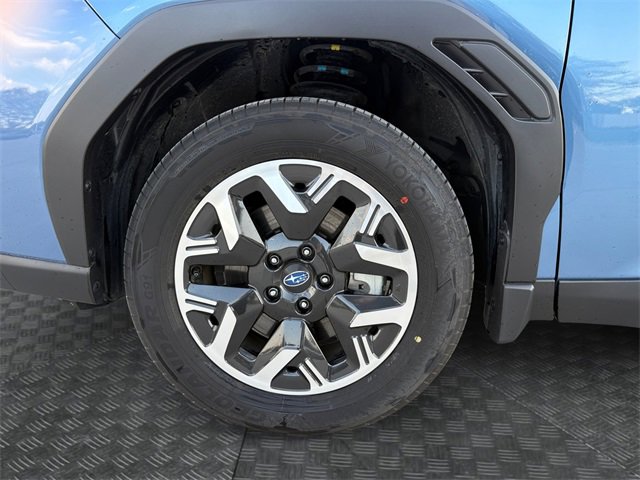 2025 Subaru Forester Base photo 12