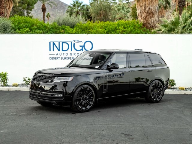 2026 Land Rover Range Rover SE's photo