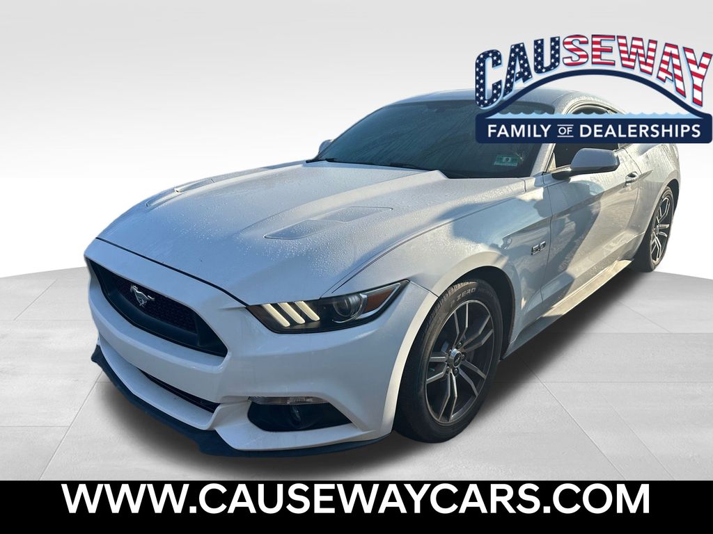 2016 Ford Mustang GT Premium's photo