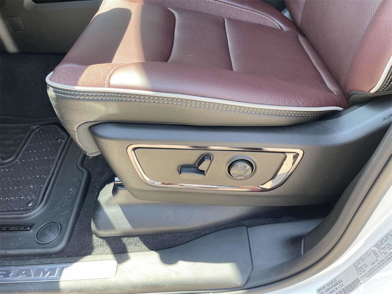 2025 Ram 1500 Limited photo 19