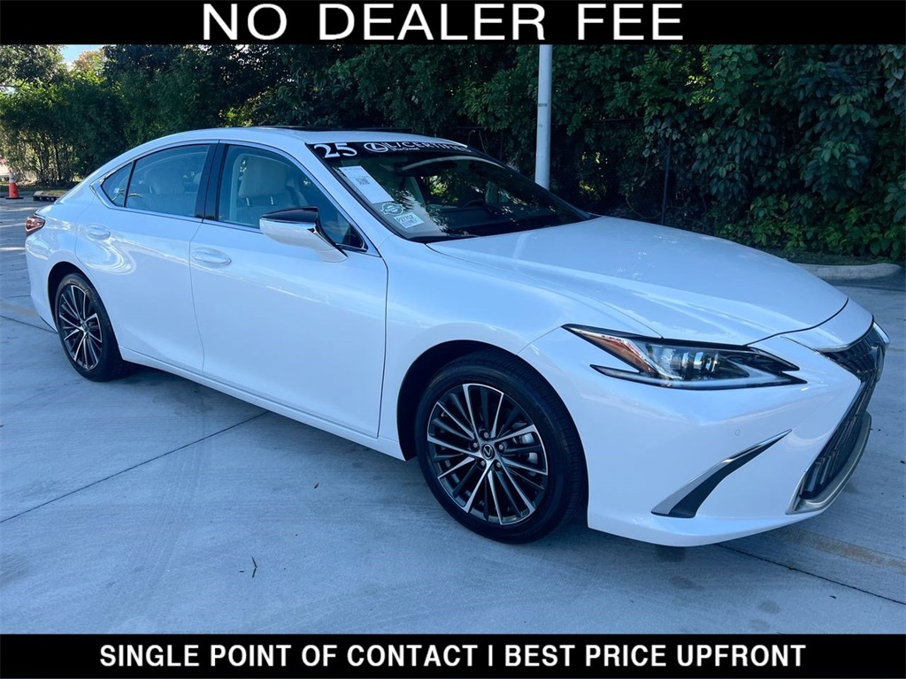 2025 Lexus ES 350's photo