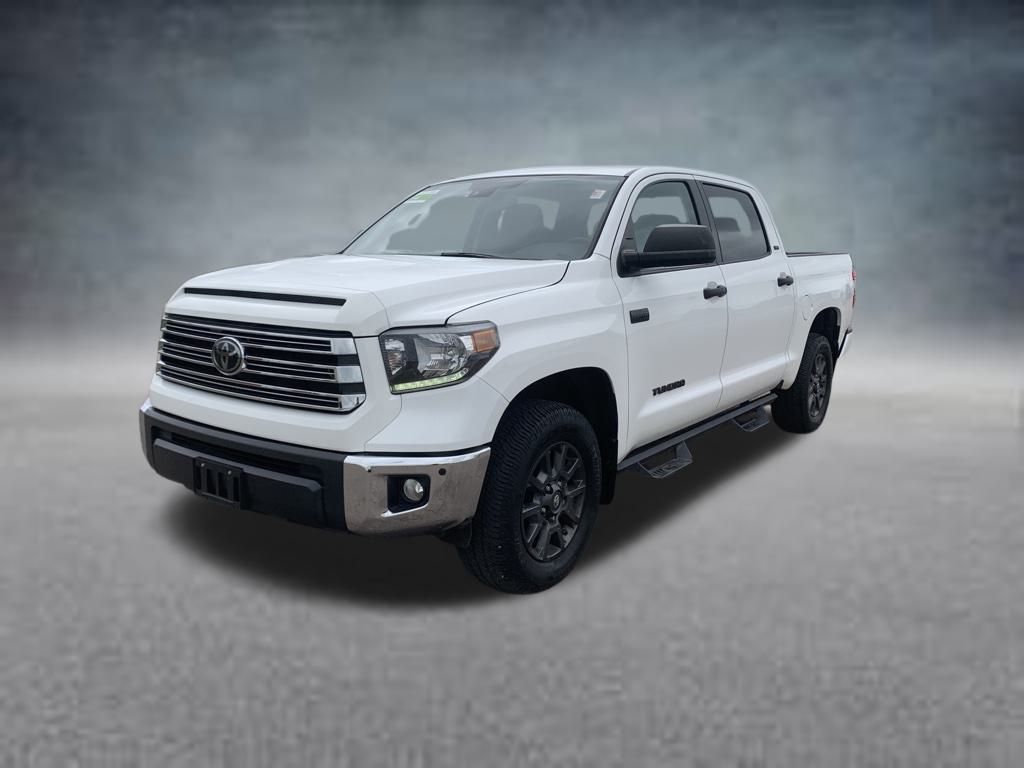 2021 Toyota Tundra SR5 CrewMax photo 3