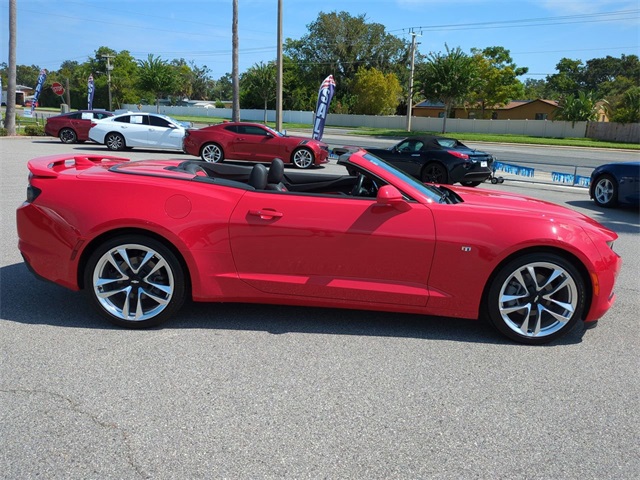 2022 Chevrolet Camaro 2LT photo 3