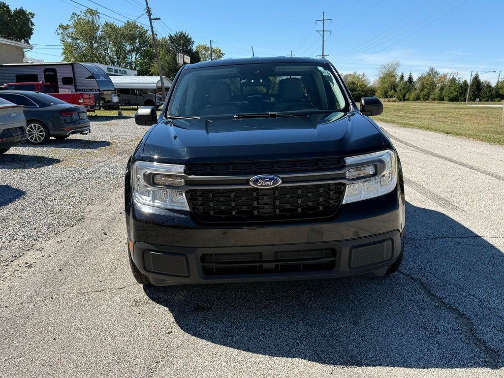 2022 Ford Maverick XLT photo 2