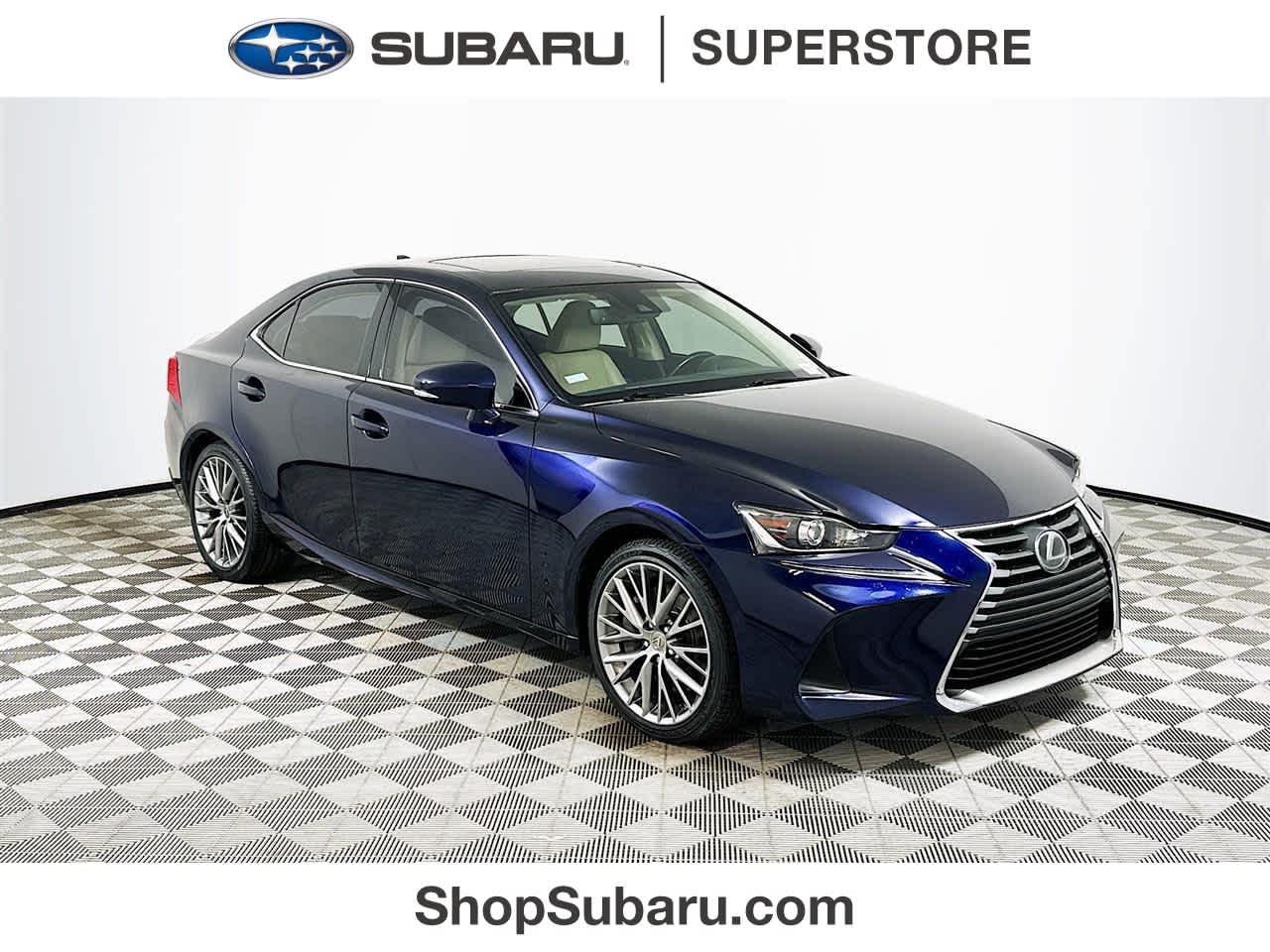 2017 Lexus IS