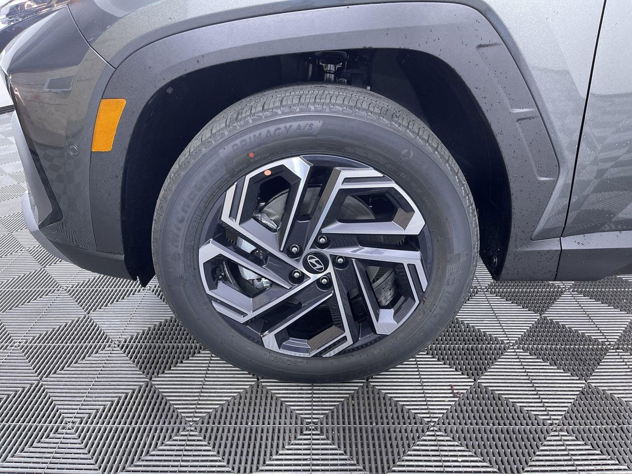 2025 Hyundai Tucson Limited photo 9