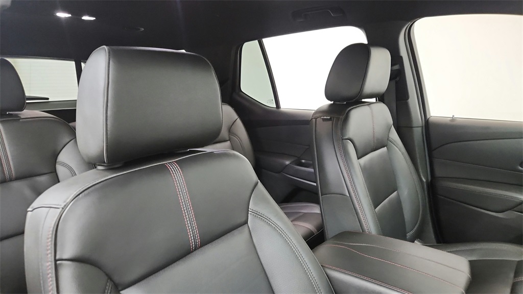 2023 Chevrolet Traverse RS photo 12