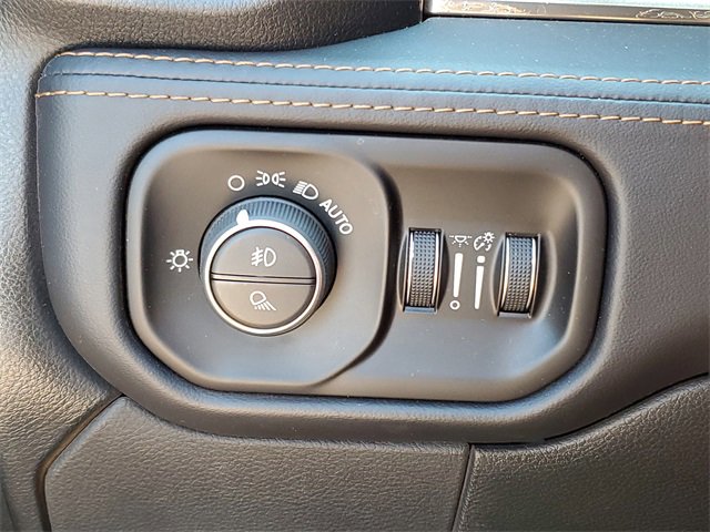 2022 Ram 2500 Longhorn photo 21