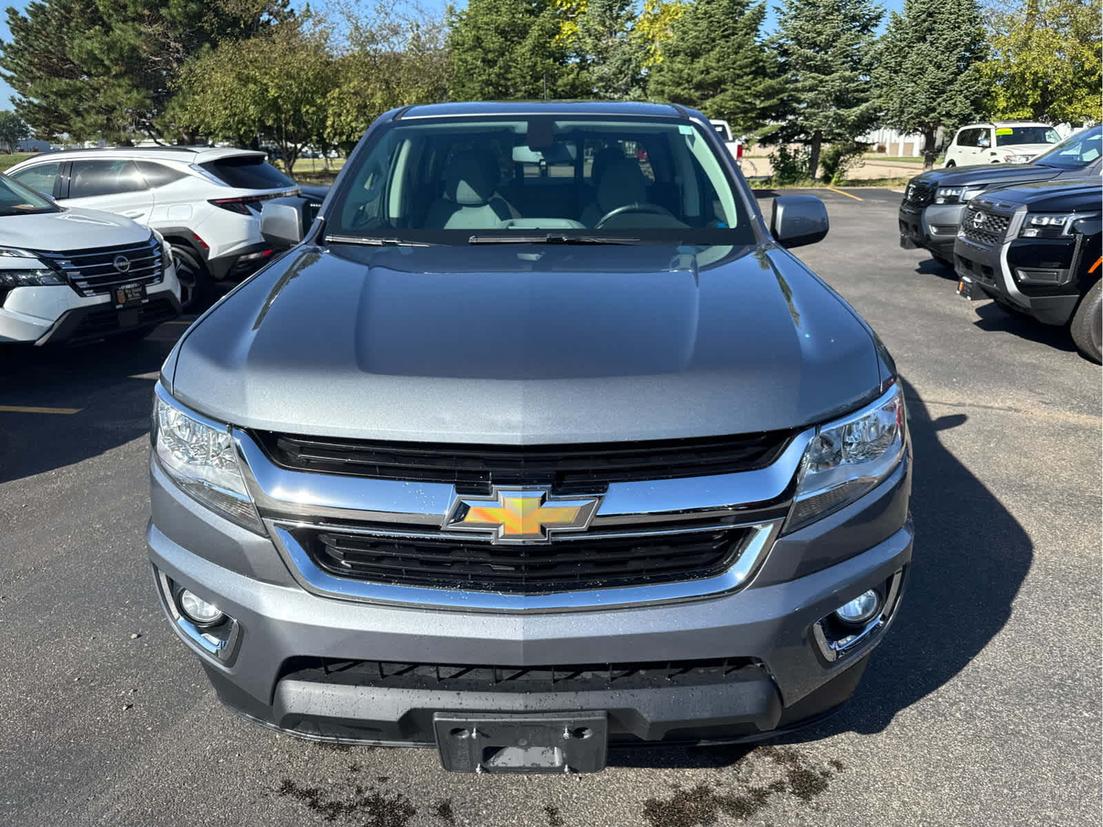 2018 Chevrolet Colorado LT photo 2