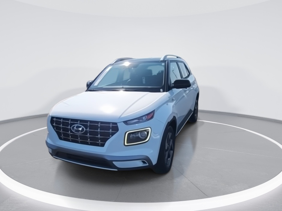 2023 Hyundai Venue Limited photo 2