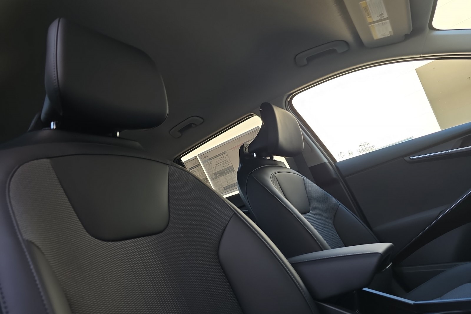 2025 Kia Niro EV Wind photo 13