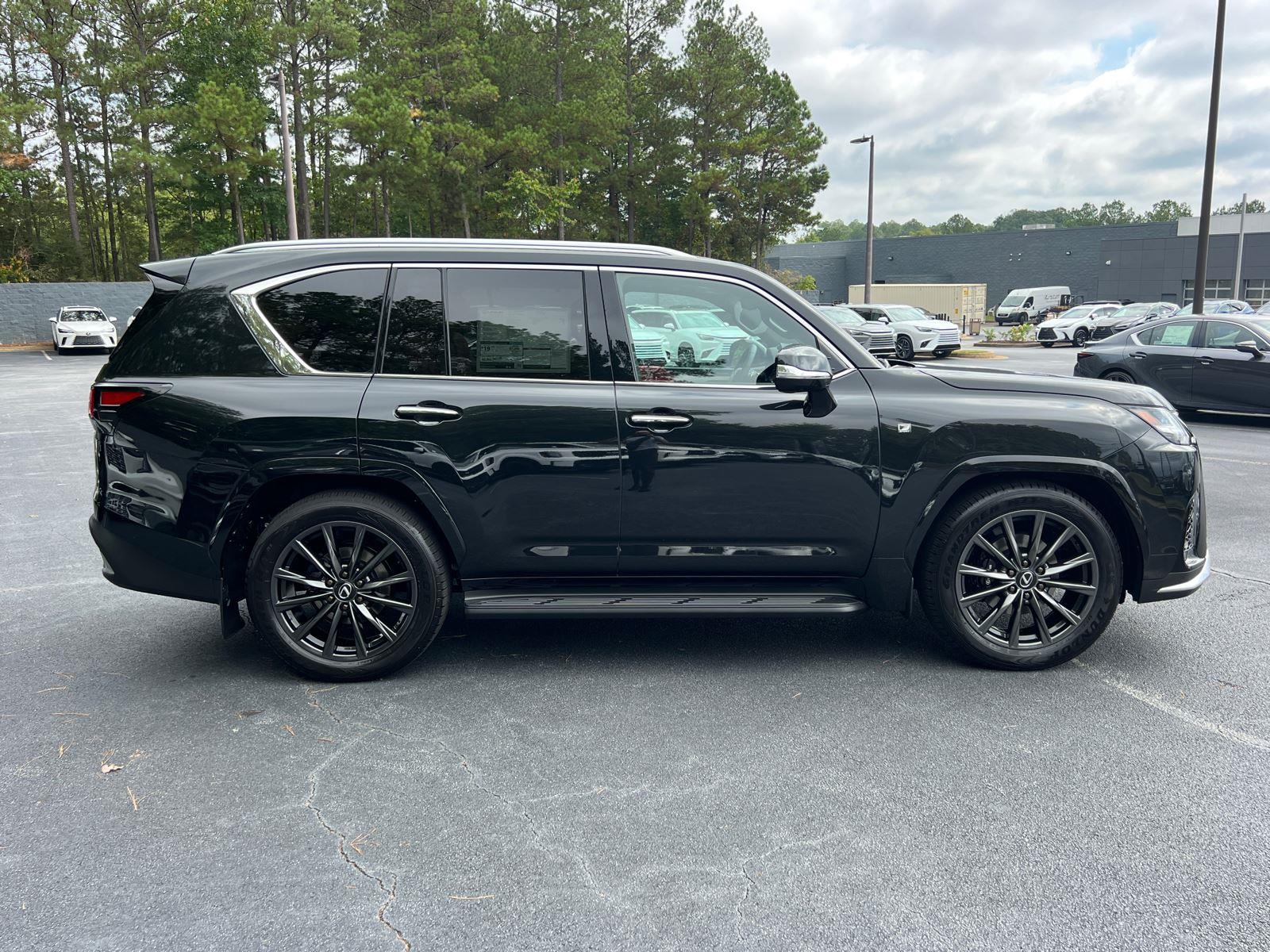 2025 Lexus LX 600 F SPORT Handling photo 3