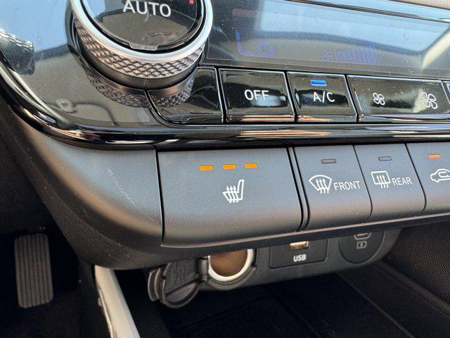 2025 Hyundai Elantra Limited photo 31