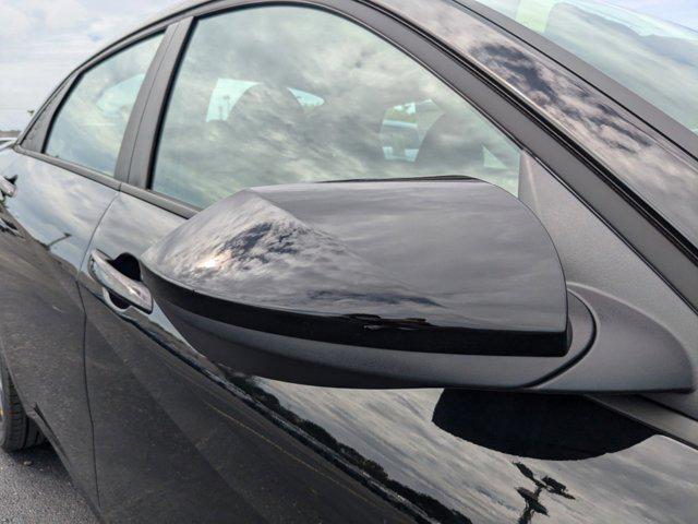 2025 Hyundai Elantra SEL Sport photo 12