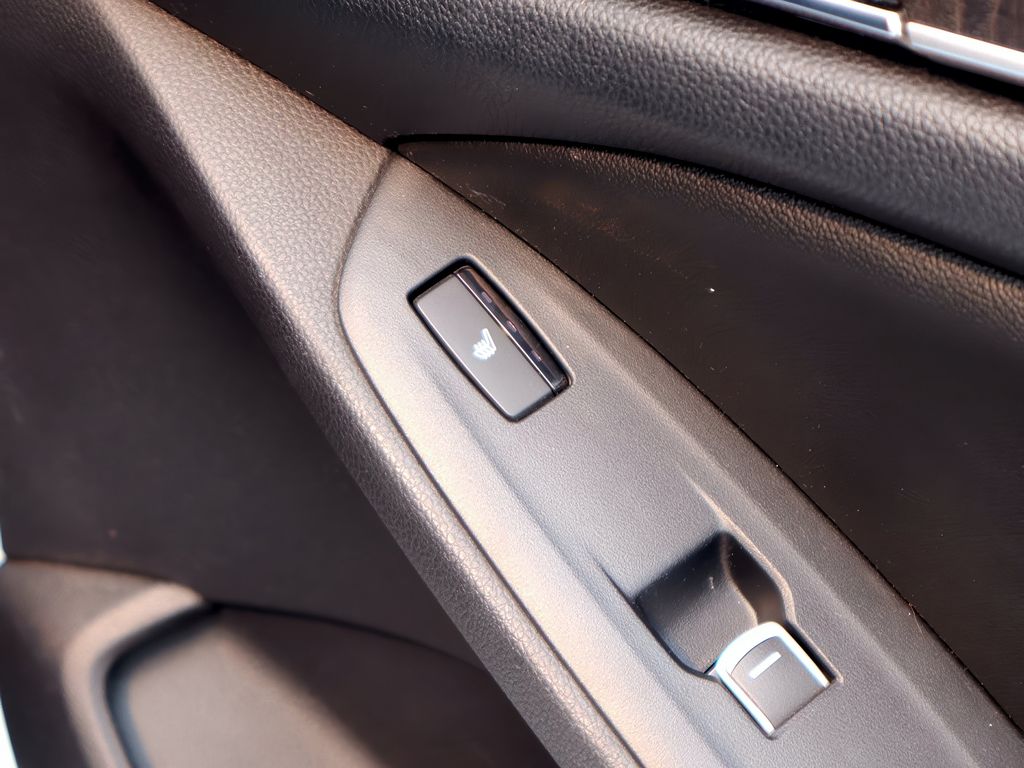 2020 Honda Accord Touring photo 29