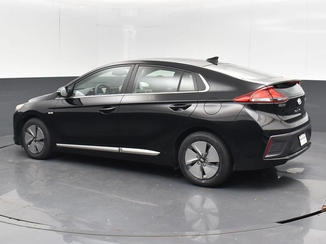 2020 Hyundai Ioniq SE photo 7