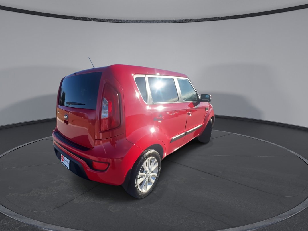 2013 Kia Soul Plus photo 2