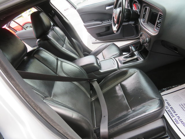 2021 Dodge Charger SXT photo 12