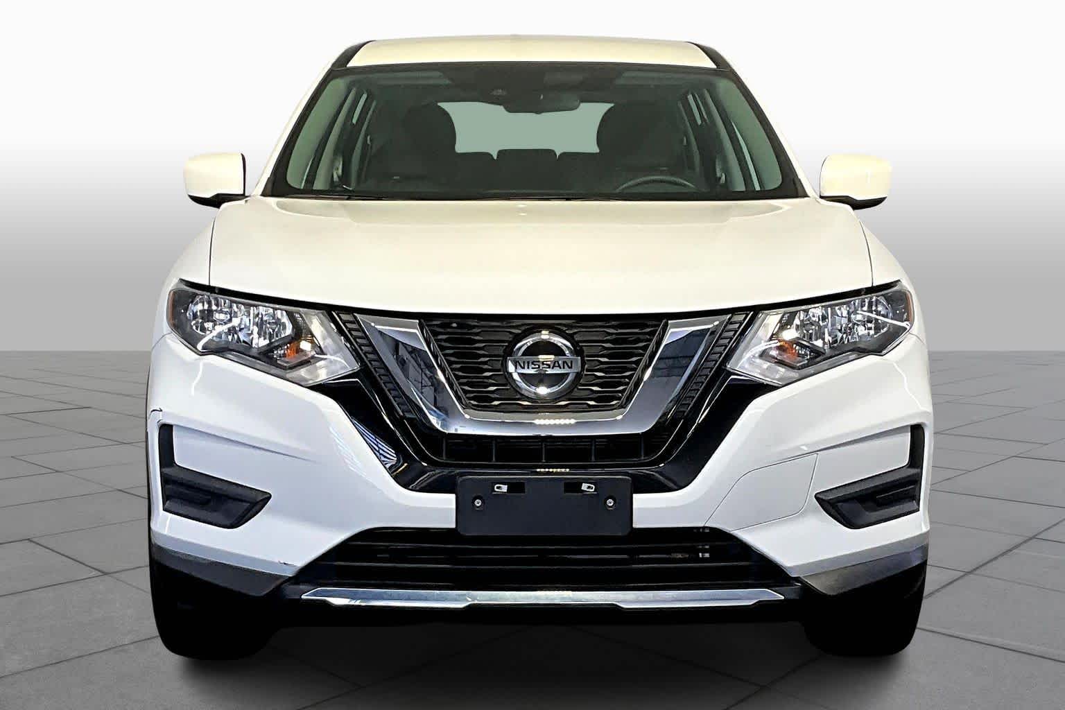 2019 Nissan Rogue S photo 3