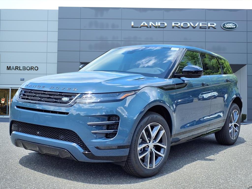 2026 Land Rover Range Rover Evoque Dynamic SE's photo