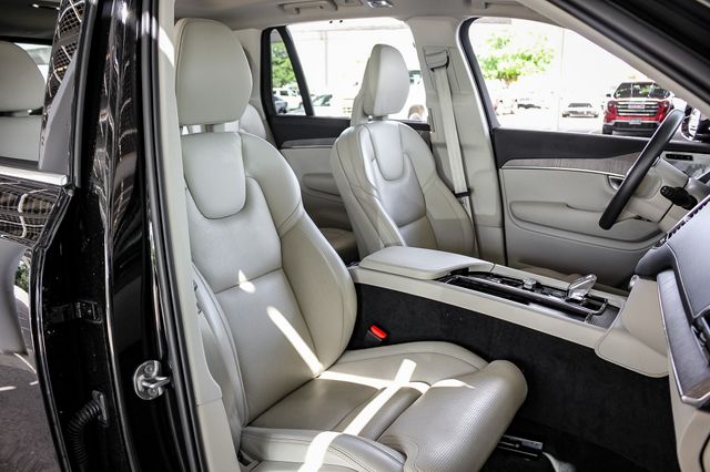2022 Volvo XC90 Recharge T8 Inscription photo 21