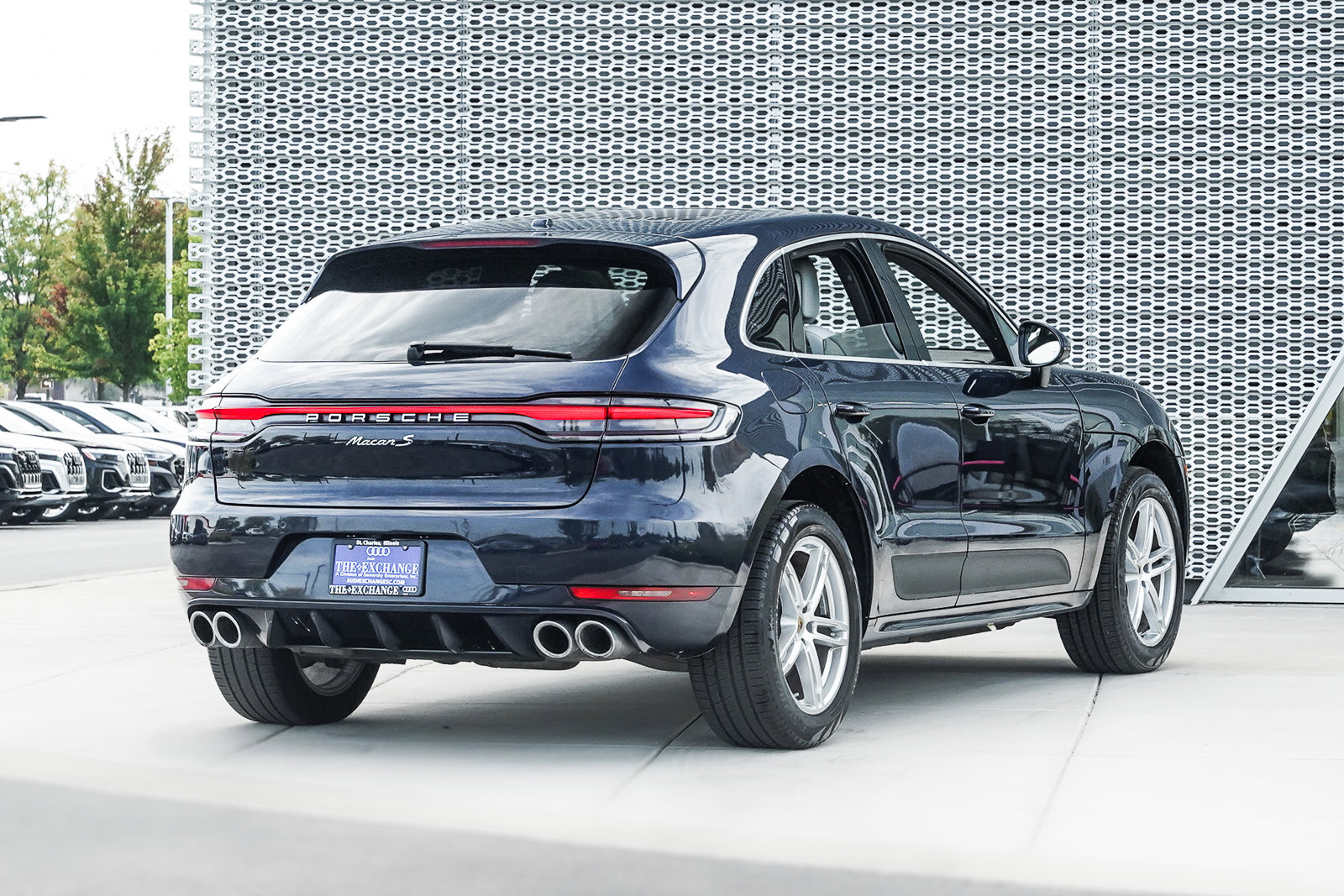 2019 Porsche Macan S photo 2