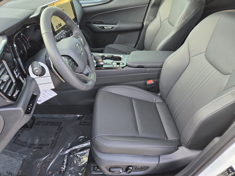 2026 Lexus NX 350 Premium photo 6