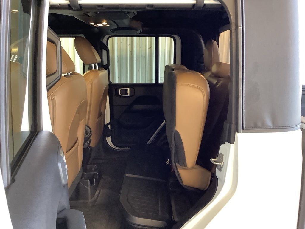 2020 Jeep Gladiator Overland photo 30