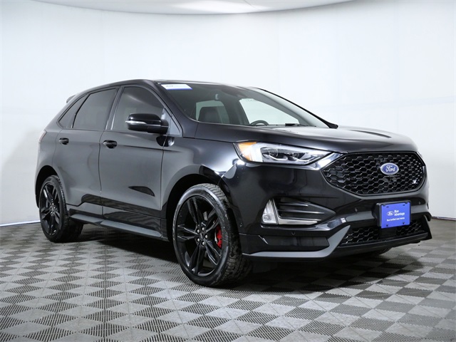 2022 Ford Edge ST's photo