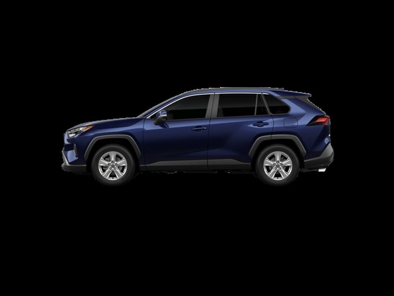 2025 Toyota RAV4 XLE photo 4