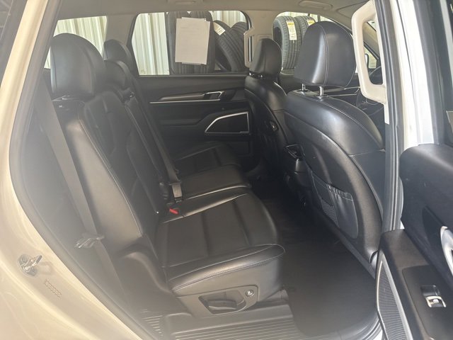 2020 Kia Telluride LX photo 22