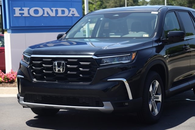 2025 Honda Pilot EX-L photo 2