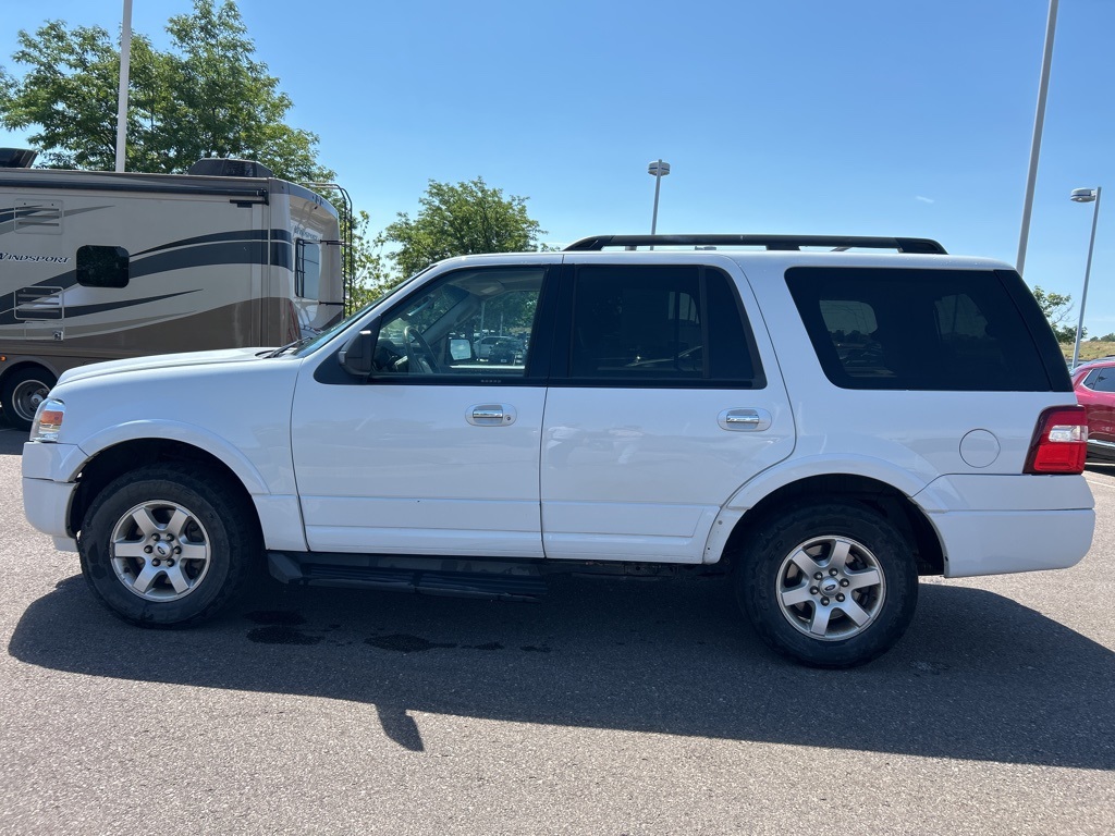 2010 Ford Expedition XLT photo 3
