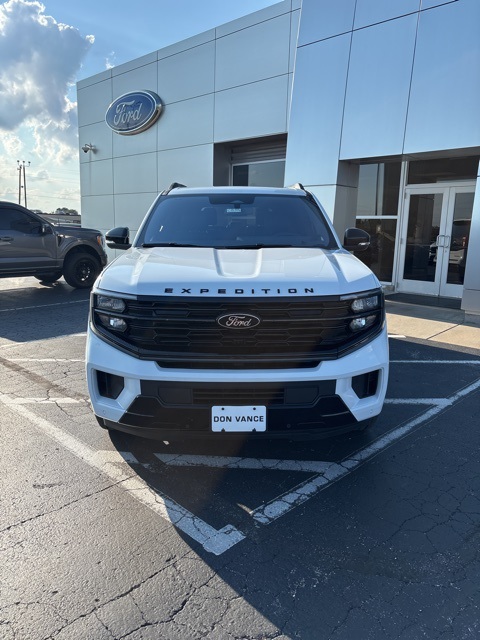 2025 Ford Expedition Platinum photo 6