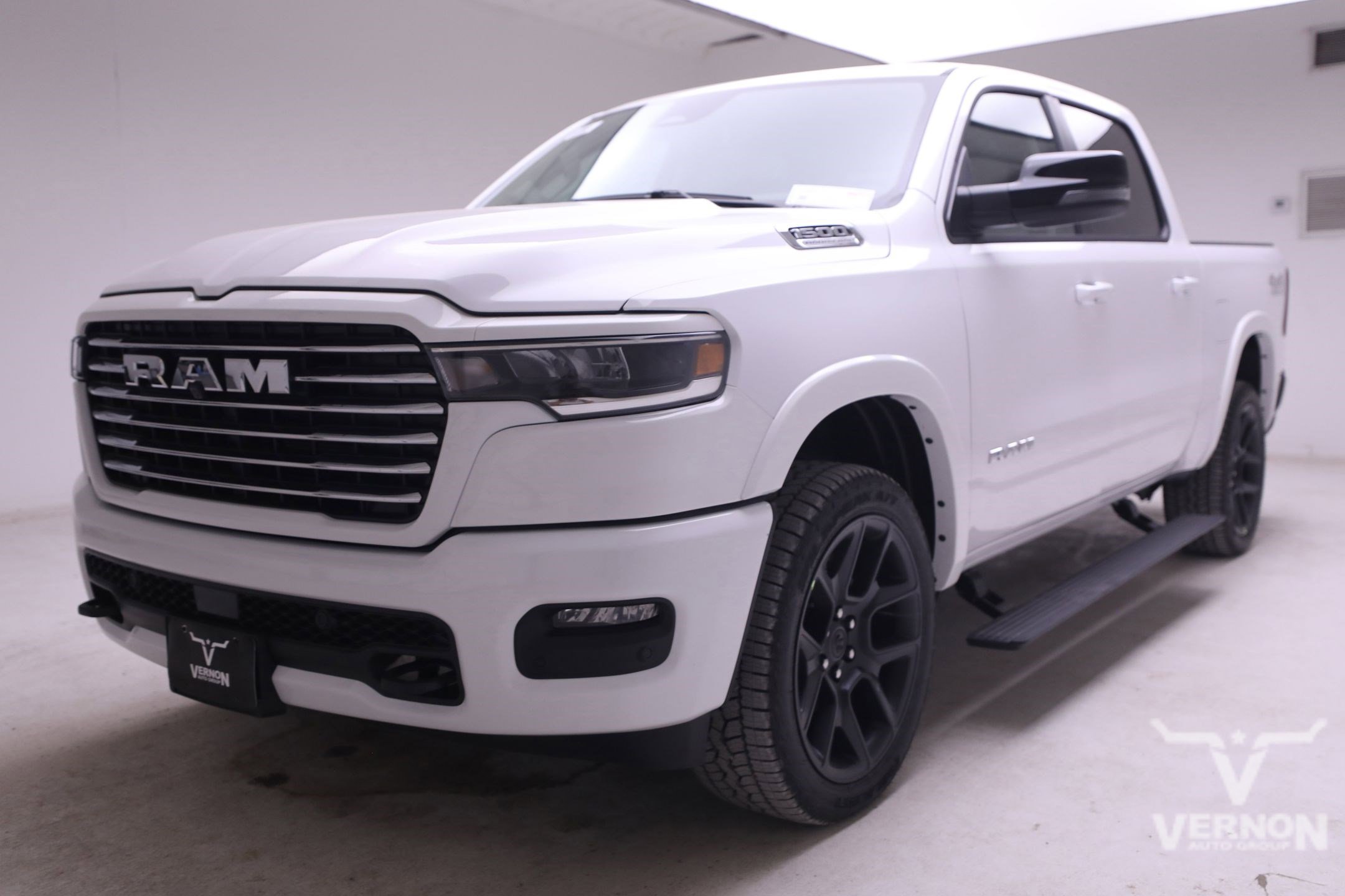 2026 RAM Ram 1500 Pickup Laramie's photo