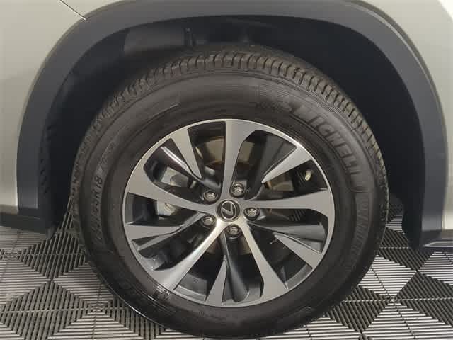 2022 Lexus RX photo 3