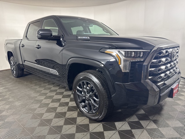 2026 Toyota Tundra Platinum's photo